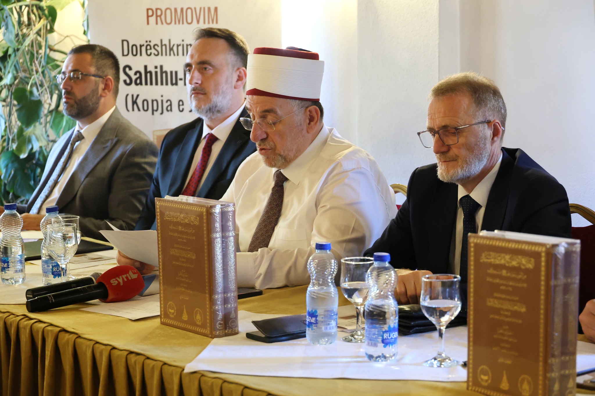 Përurohet dorëshkrimi “Sahihu i Buhariut” – kopja e Juninit